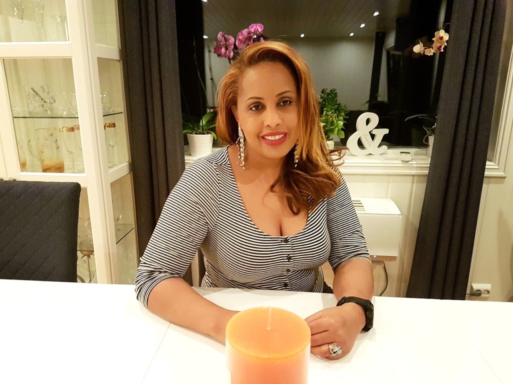 18-11-13-12-18-22-253_deco